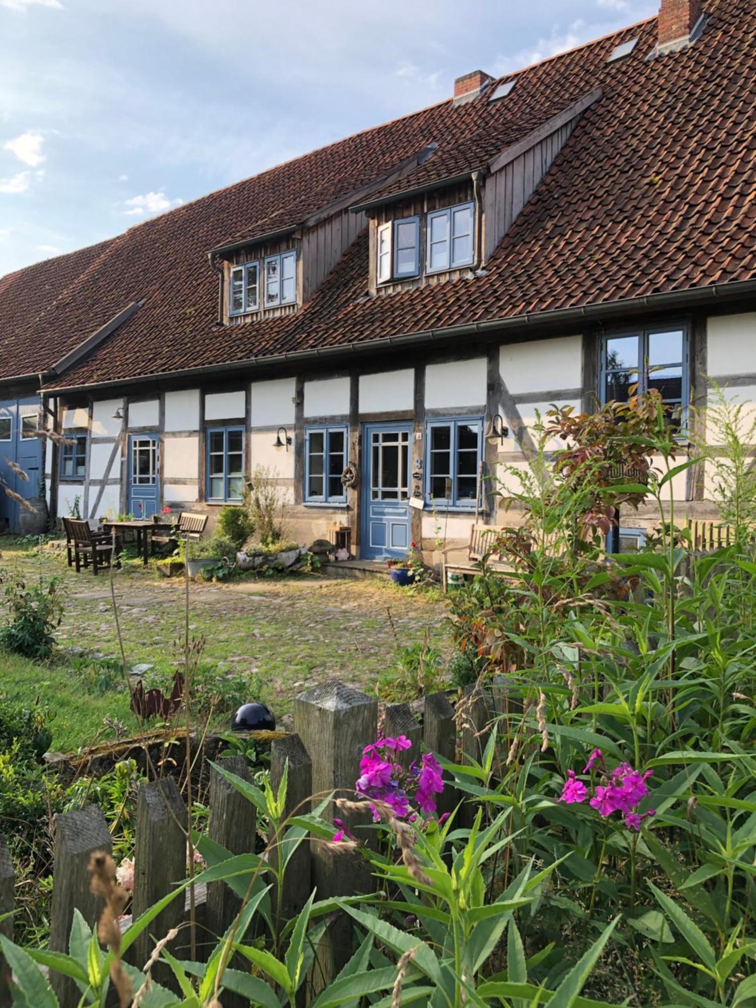 Ferienwohnung Im Edelhof Neustadt am Rubenberge Exterior photo
